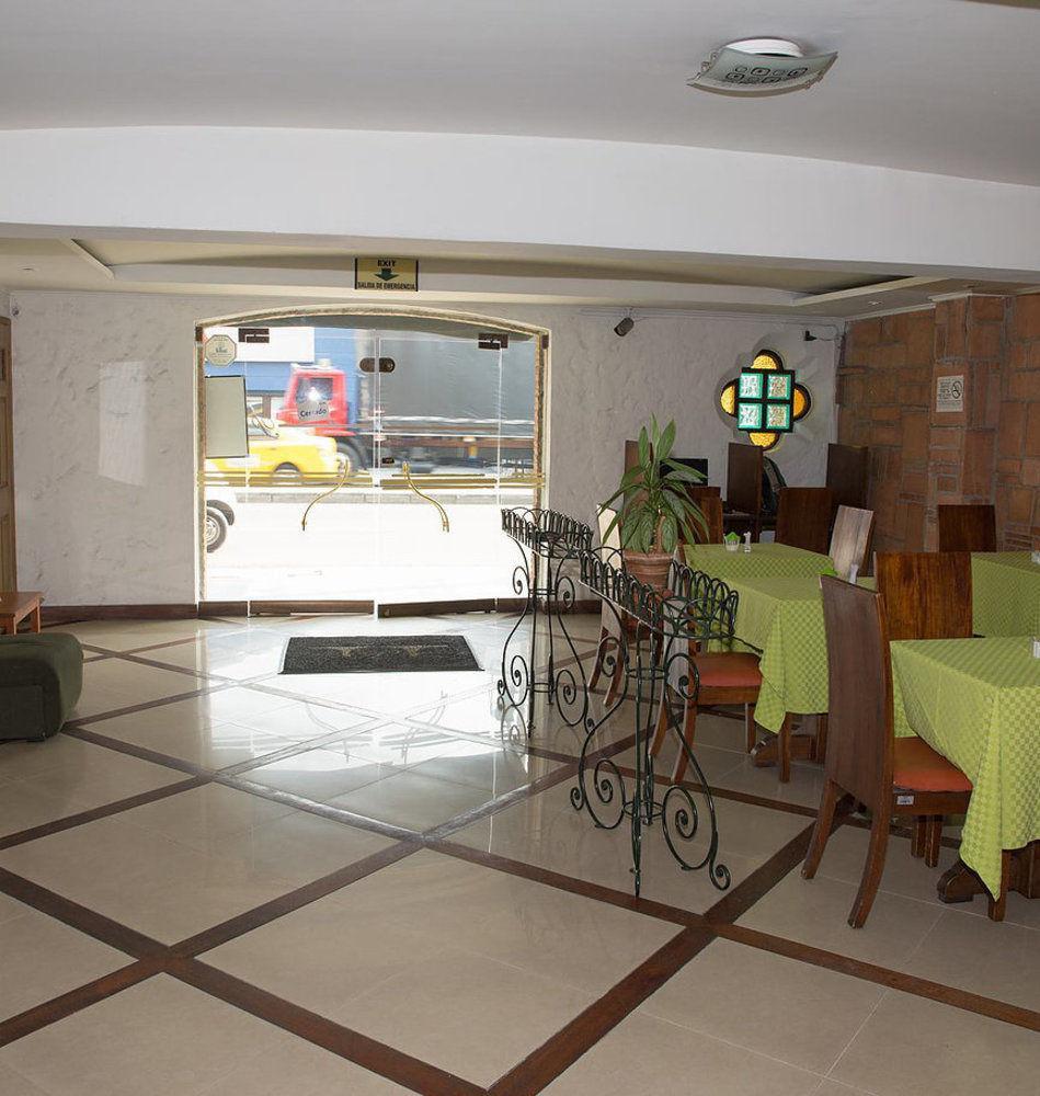 Hotel Ayenda 1223 Porton De La 10 Medellín Esterno foto
