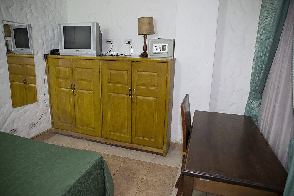 Hotel Ayenda 1223 Porton De La 10 Medellín Esterno foto