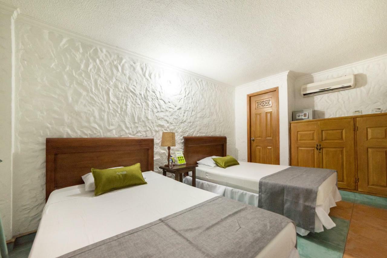 Hotel Ayenda 1223 Porton De La 10 Medellín Esterno foto